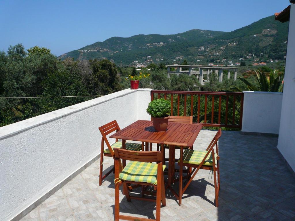 Liossis Rooms & Apartments Skopelos Extérieur photo